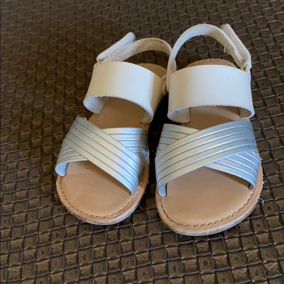 Little girl shoes - Picture 2 of 4